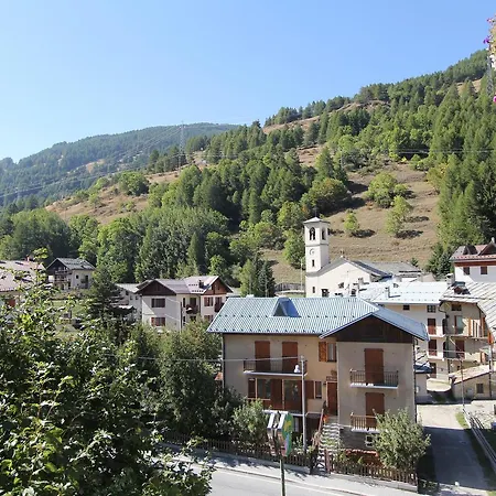 Hotel apartamentowy Rustico Di Montagna By Connexion Pragelato
